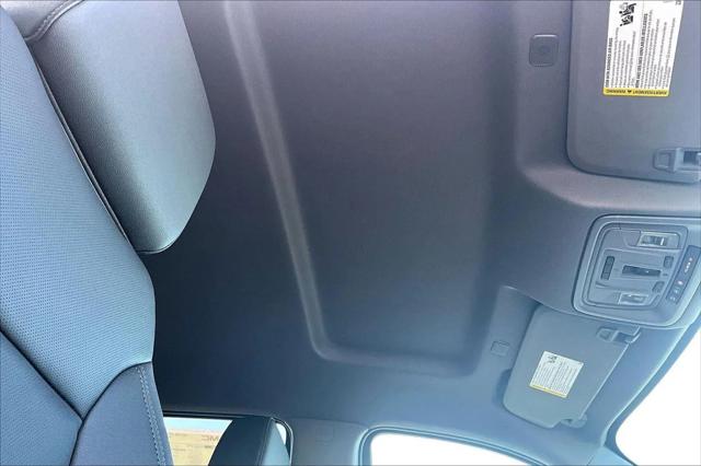 2026 GMC Sierra 2500HD Crew Cab, Standard Bed, SLT, 4WD