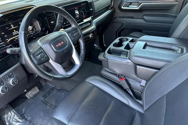 2025 GMC Sierra 1500 4WD Crew Cab Short Box SLT