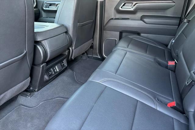 2025 GMC Sierra 1500 4WD Crew Cab Short Box SLT