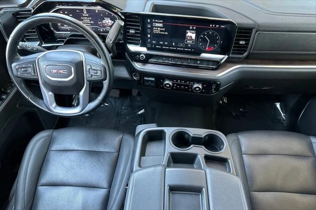 2025 GMC Sierra 1500 4WD Crew Cab Short Box SLT