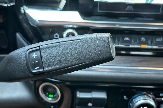 2025 GMC Sierra 1500 4WD Crew Cab Short Box SLT