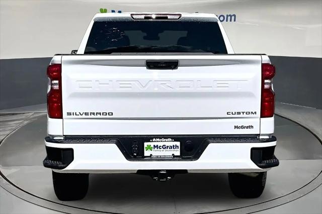 2026 Chevrolet Silverado 1500 4WD Crew Cab Short Bed Custom