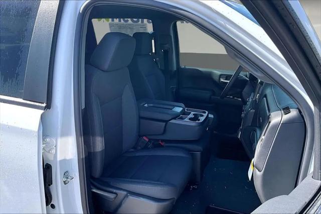 2026 Chevrolet Silverado 1500 4WD Crew Cab Short Bed Custom