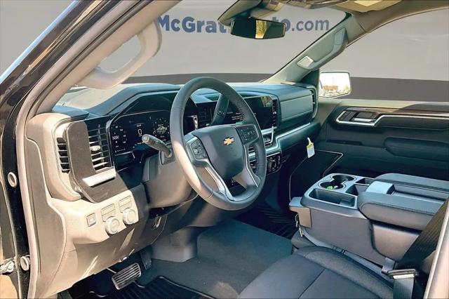 2026 Chevrolet Silverado 1500 4WD Crew Cab Standard Bed LT