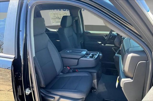 2026 Chevrolet Silverado 1500 4WD Crew Cab Standard Bed LT