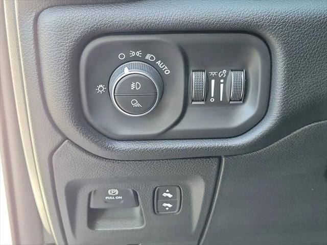 2026 Ram 1500 Laramie Crew Cab 4x4 5'7" Box
