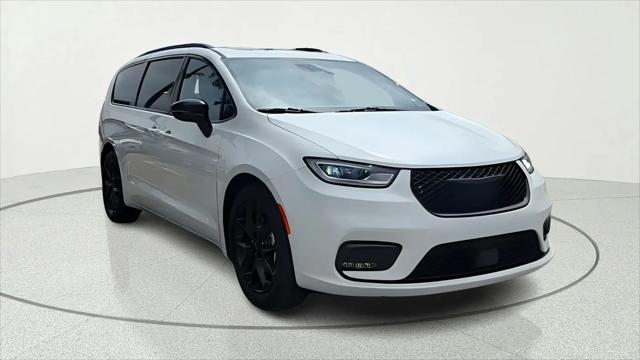 2025 Chrysler Pacifica Limited for sale in Mesquite, TX