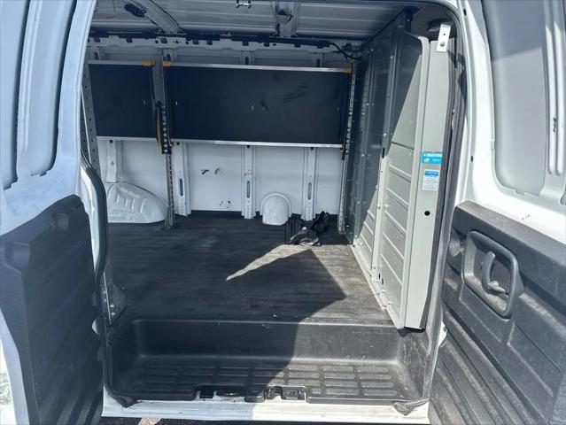 2023 GMC Savana Cargo RWD 2500 Regular Wheelbase Work Van