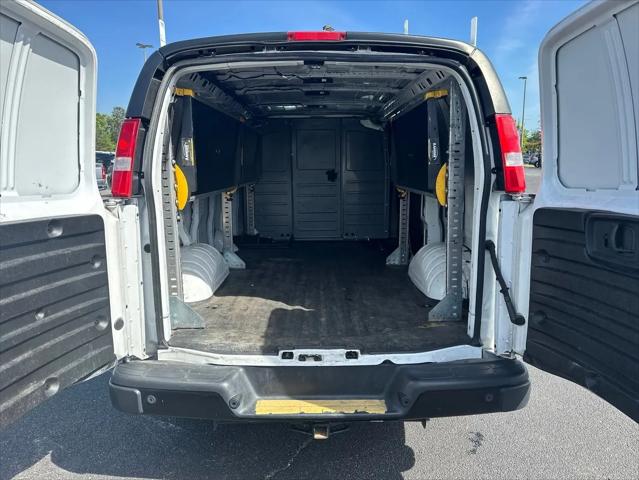 2023 GMC Savana Cargo RWD 2500 Regular Wheelbase Work Van