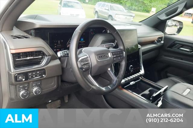2025 GMC Yukon 4WD Denali
