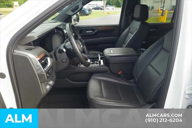 2025 GMC Yukon 4WD Denali