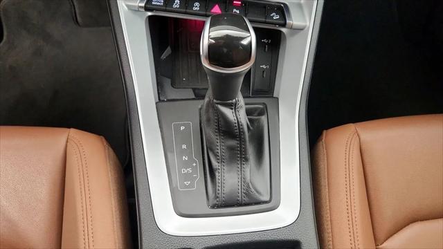 2022 Audi Q3 Premium Plus 45 TFSI S line quattro Tiptronic