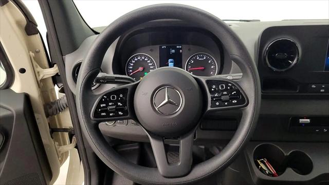 2023 Mercedes-Benz Sprinter 1500 Standard Roof 4-Cyl Gas