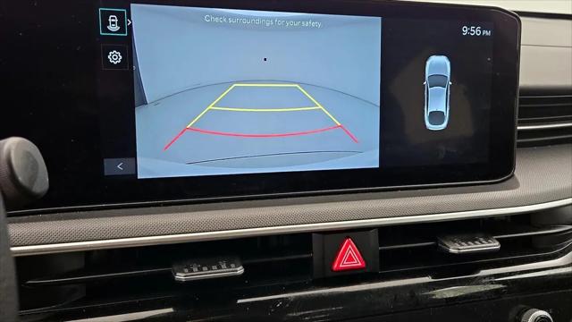 2025 Kia K5 LXS