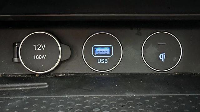 2023 Genesis G70 2.0T RWD