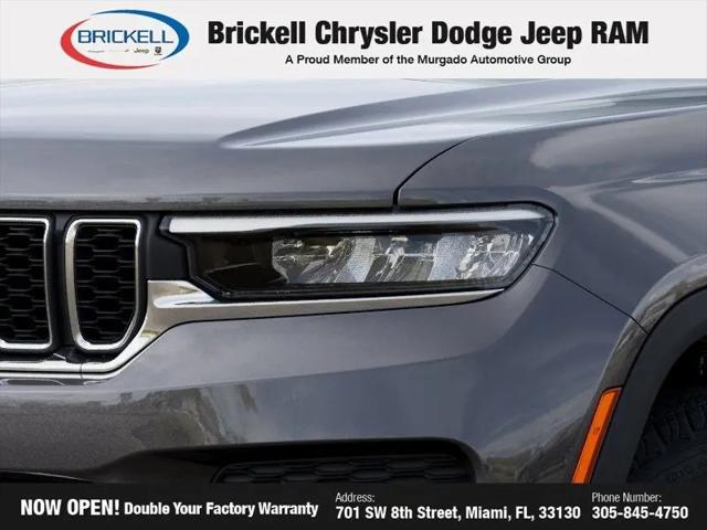 2026 Jeep Grand Cherokee Laredo 4x2