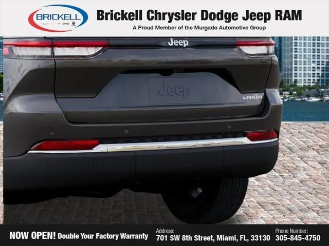 2026 Jeep Grand Cherokee Laredo 4x2