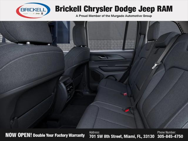 2026 Jeep Grand Cherokee Laredo 4x2