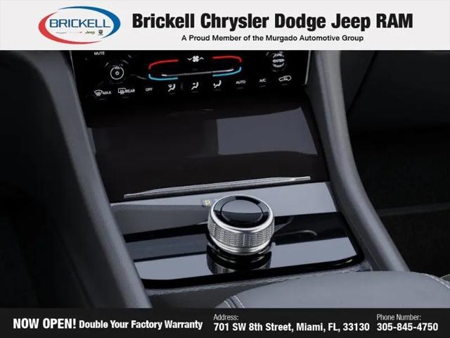 2026 Jeep Grand Cherokee Laredo 4x2