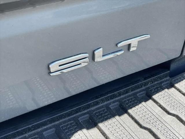 2025 GMC Sierra 1500 4WD Crew Cab Short Box SLT
