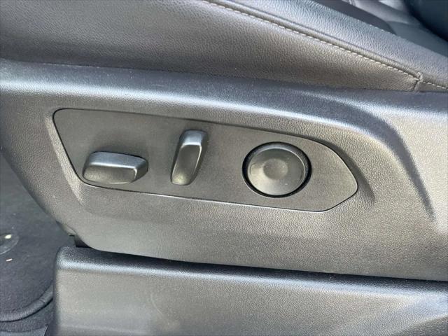 2025 GMC Sierra 1500 4WD Crew Cab Short Box SLT