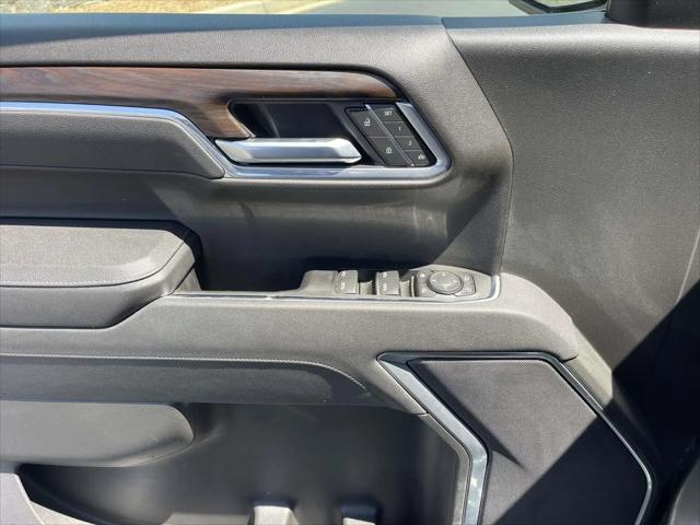 2025 GMC Sierra 1500 4WD Crew Cab Short Box SLT