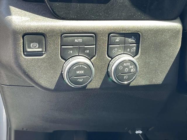 2025 GMC Sierra 1500 4WD Crew Cab Short Box SLT