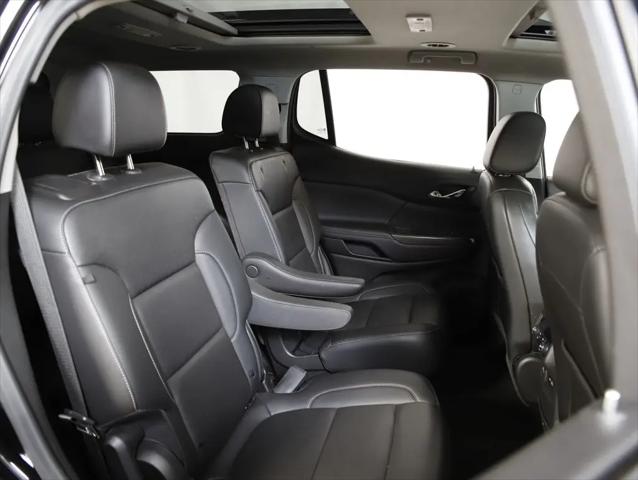 2022 GMC Acadia AWD SLT