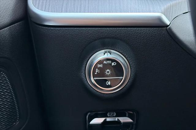 2026 Mercedes-Benz C-CLASS C 300 C 300