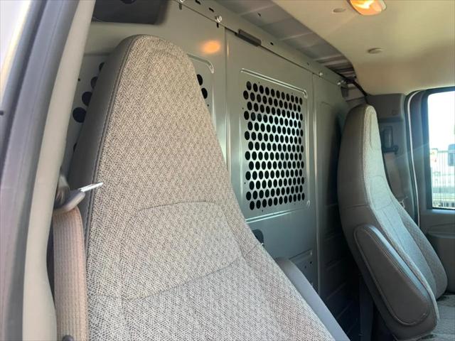 2022 Chevrolet Express Cargo Van RWD 2500 Regular Wheelbase WT