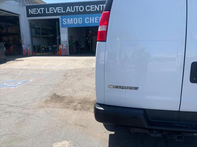 2022 Chevrolet Express Cargo Van RWD 2500 Regular Wheelbase WT