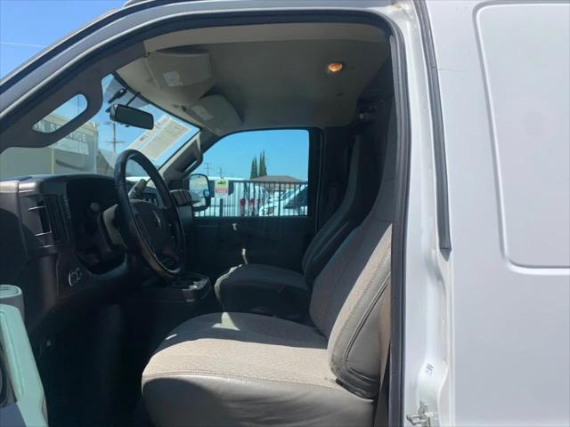 2022 Chevrolet Express Cargo Van RWD 2500 Regular Wheelbase WT
