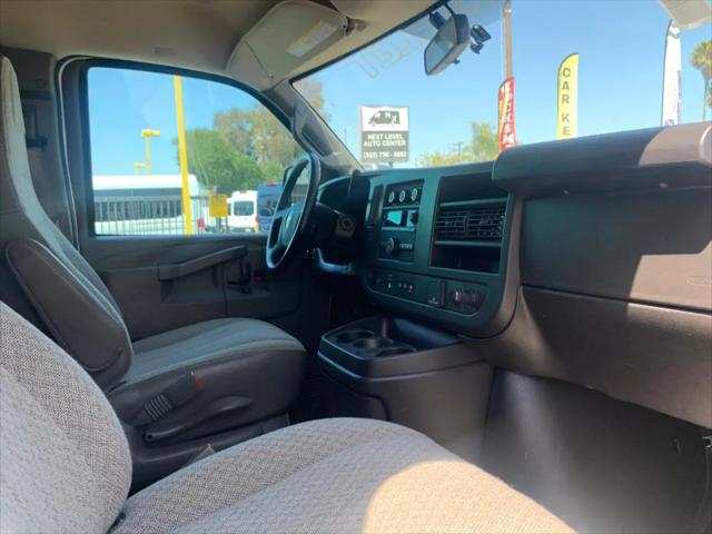 2022 Chevrolet Express Cargo Van RWD 2500 Regular Wheelbase WT