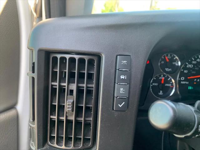 2022 Chevrolet Express Cargo Van RWD 2500 Regular Wheelbase WT