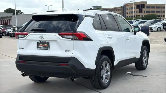 2025 Toyota RAV4 Hybrid XLE
