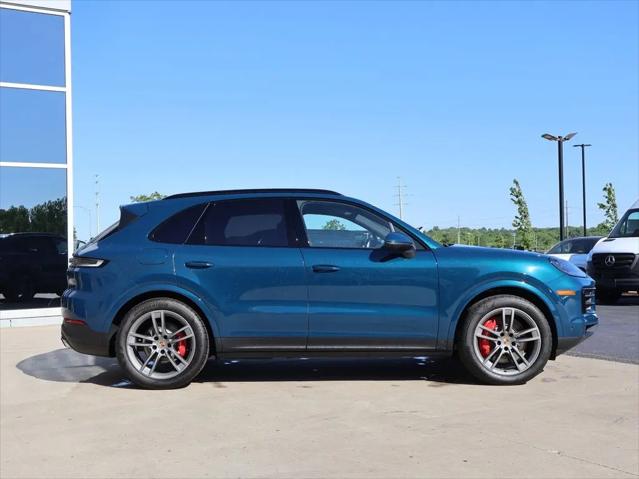 2025 Porsche Cayenne S