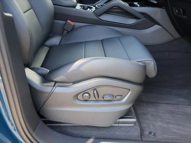 2025 Porsche Cayenne S