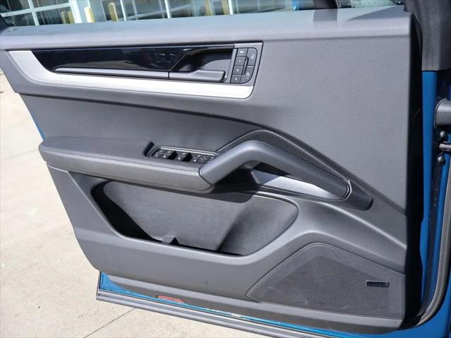 2025 Porsche Cayenne S