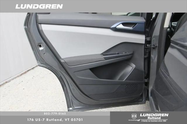 2024 Volkswagen Taos 1.5T SE