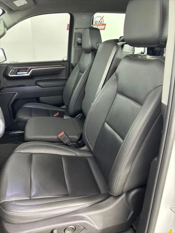 2025 GMC Sierra 1500 2WD Crew Cab Short Box SLT