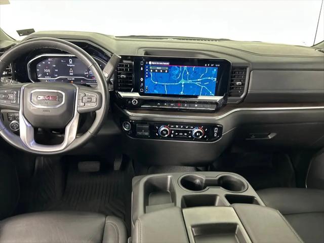2025 GMC Sierra 1500 2WD Crew Cab Short Box SLT