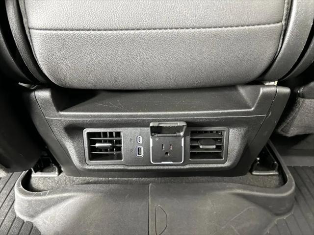 2025 GMC Sierra 1500 2WD Crew Cab Short Box SLT