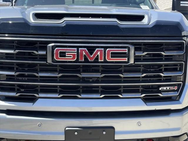 2026 GMC Sierra 2500HD Crew Cab, Standard Bed, AT4, 4WD