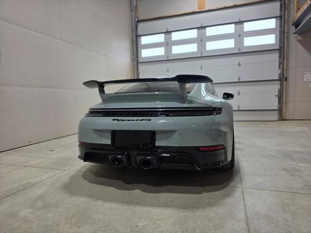 2025 Porsche 911 Carrera 4 GTS