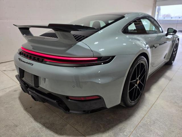 2025 Porsche 911 Carrera 4 GTS