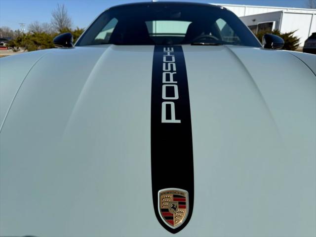 2025 Porsche 911 Carrera 4 GTS