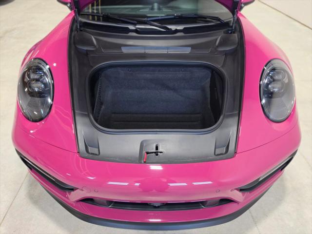 2024 Porsche 911 Carrera 4 GTS