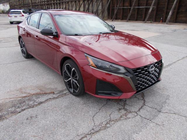 2024 Nissan Altima SR FWD