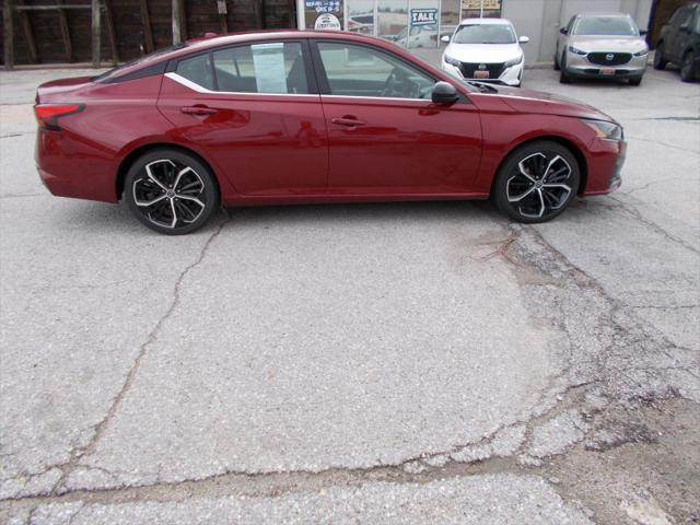 2024 Nissan Altima SR FWD