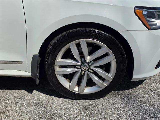 2016 Volkswagen Passat 1.8T SEL